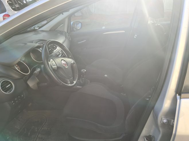 Fiat Punto evo 1.2  ITALIA  4 CV CT OK Gris clair de 2014