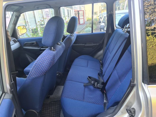 Mitsubishi Pajero  ESSENCE VENDU EN ETATS ou POUR PIECES Gris de 2003