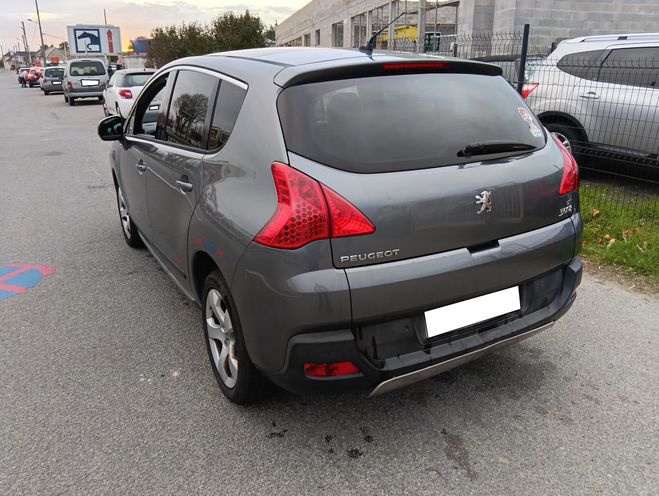 Peugeot 3008 1.6 HDI BVA  ALLURE BOITE AUTOMATIQUE Bleu de 2011