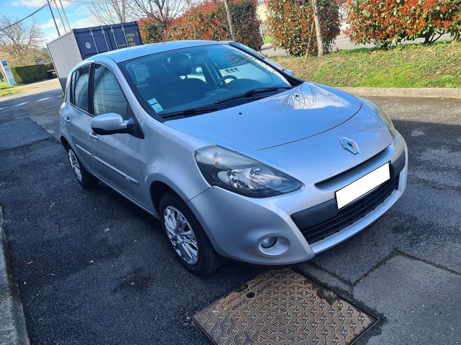 Renault Clio 1.2 75 CV  5490e CARNET ET FACTURE OK ID Gris clair de 2011