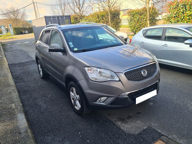 Ssangyong Korando 2.0 xdi   175 cv FACTURE ET SUIVIE 5990e Marron clair de 2011
