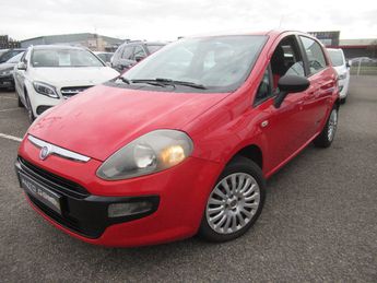  Voir d&eacute;tails -Fiat Punto Evo 1.3 Multijet 16V 75 SetS DPF Dynamic &agrave; Aubi�re (63)