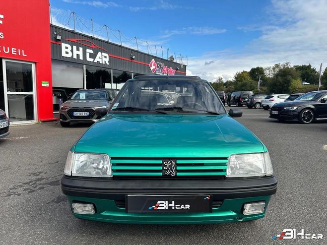 Peugeot 205 1.9 GTI 122 CH GRIFFE N� 1117 Vert de 1991