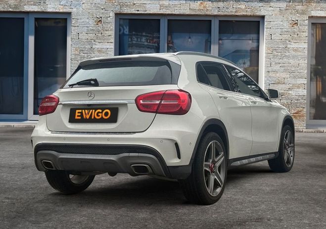 Mercedes Classe GLA Classe 1.6 200 155 amg fascination- sieg Blanc de 2015