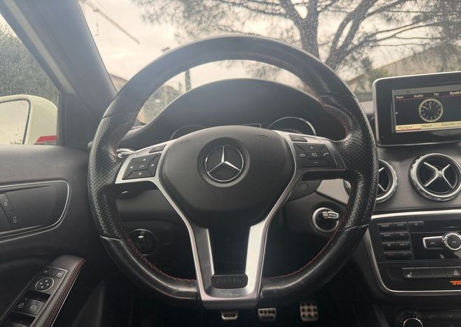 Mercedes Classe GLA Classe 1.6 200 155 amg fascination- sieg Blanc de 2015