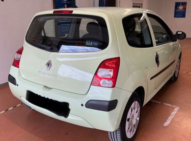 Renault Twingo II 1.2 LEV 16V 75CH AUTHENTIQUE Jaune de 2009