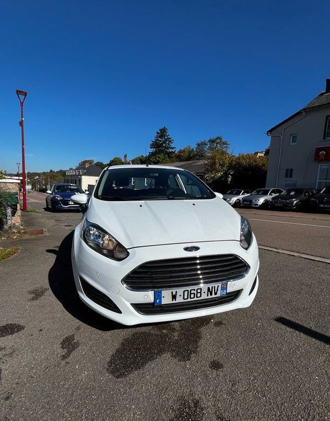 Ford Fiesta 1.6 TDCI 95 cv Business Blanc de 2016