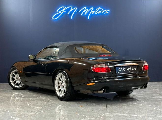Jaguar XKR cabriolet 4.0 bva 2�me Main Carnet d'ent Noir de 2001
