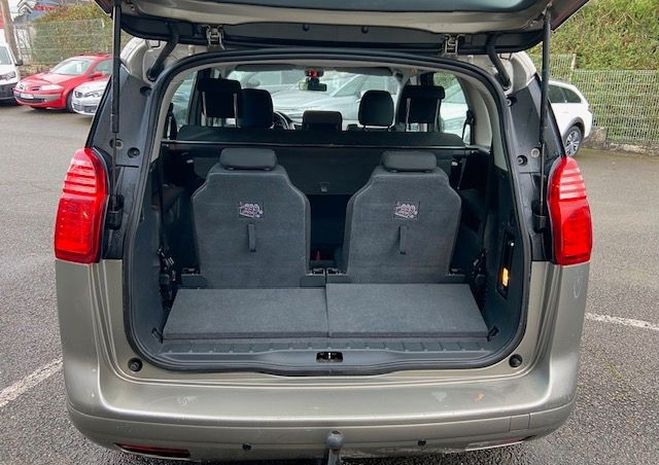 Peugeot 5008 Pack Active 1.6 L HDI 112 cv 7 places  de 2011