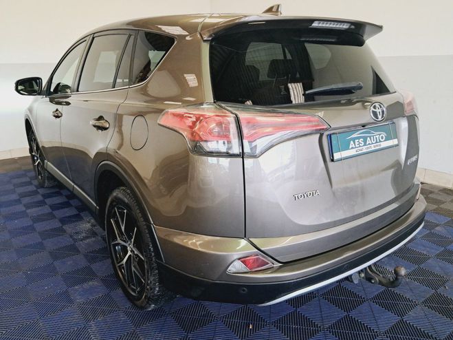 Toyota RAV 4 143 D-4D 2WD Design phase 2 Marron de 2016