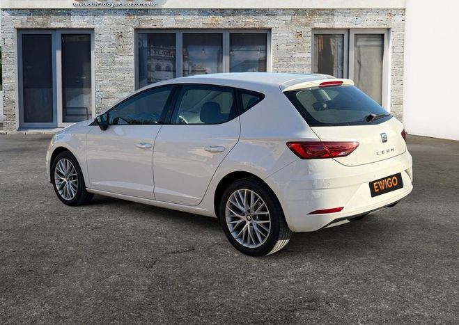Seat Leon 1.2 tsi 110ch connect si�ges cuir-alcant Blanc de 2017