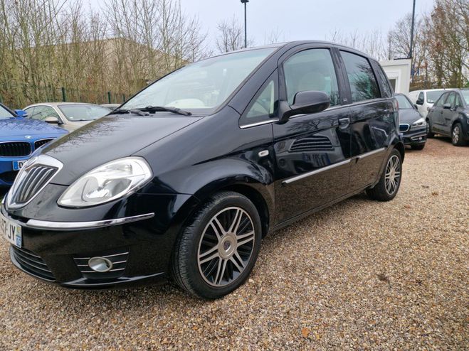 Lancia Musa II 1.3 Multijet 16v 95 DPF Stop&Start 5t NOIR de 2011