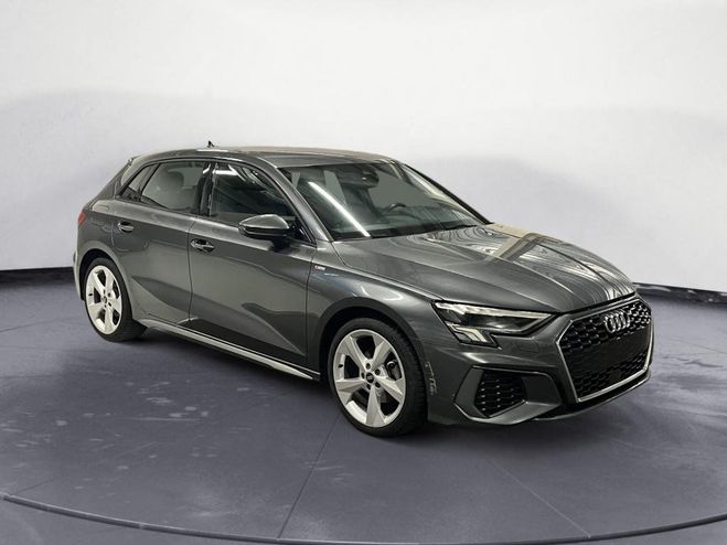 Audi A3 Sportback 1.5 35 TFSI - 150 - S-Tronic 7 Gris Daytona de 2024