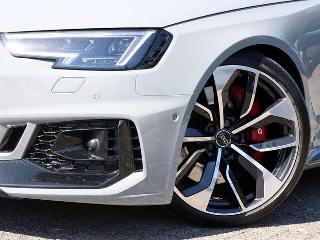 Audi RS4 Avant 2.9 TFSI /MATRIX LED/MASSAGE GRIS NARDO de 2018