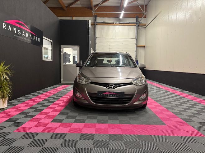 Hyundai I20 1.4 CRDi 90 Pack Sensation Gris de 2013