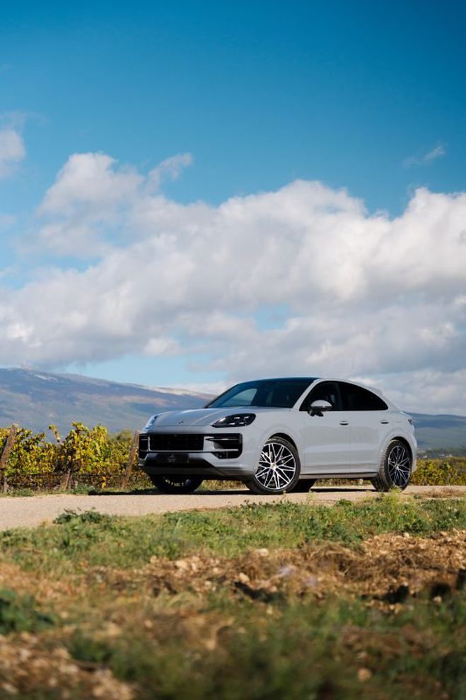 Porsche Cayenne 3 V6 E-HYBRID COUPE PH2 Gris de 2024