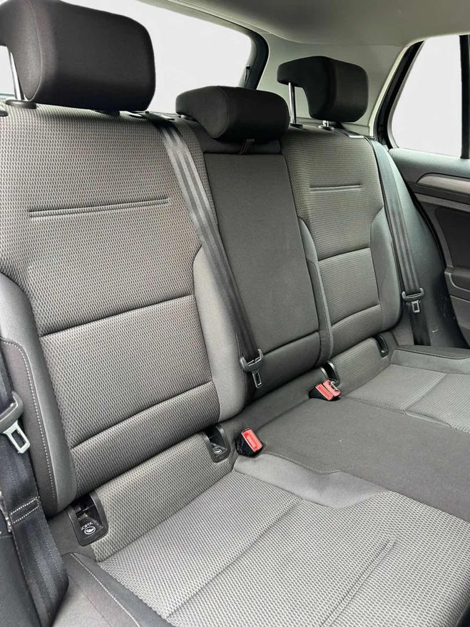 Volkswagen Golf VII 1.0 TSI 110ch BlueMotion Technology Noir de 2017