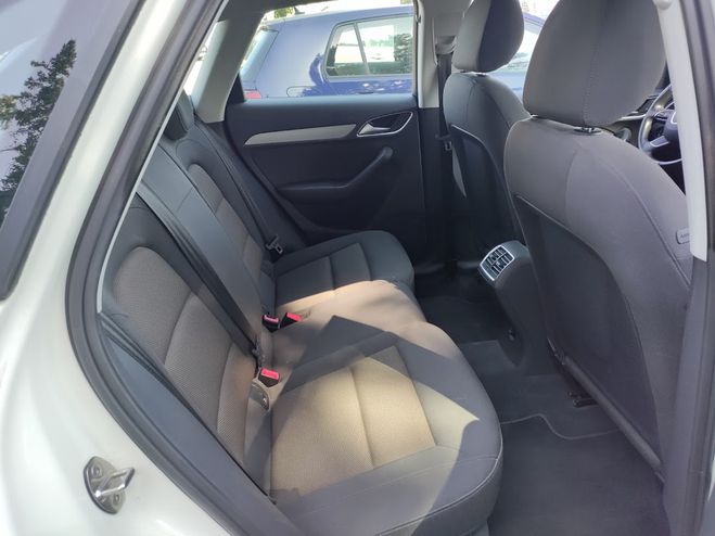 Audi Q3 2WD S�rie 1  2.0 TDI  DPF 140  CLIM -  1 Blanc de 2012