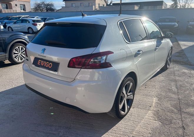 Peugeot 308 generation-ii 1.2 puretech 130 feline ea Blanc de 2015