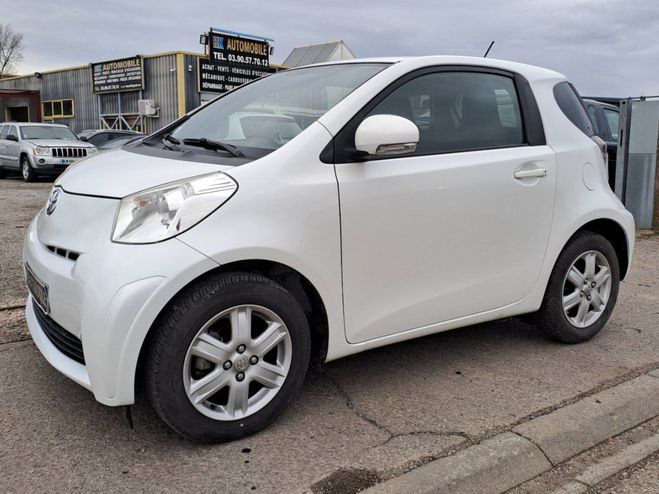 Toyota Iq 1.0 VVT-i 68 cv BLANC de 2009