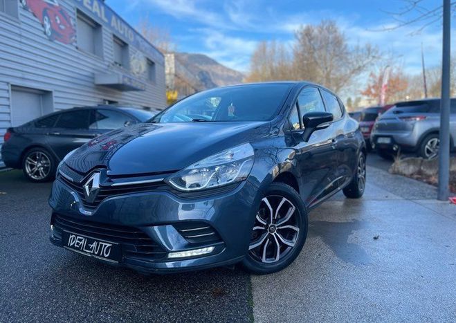 Renault Clio 4 (2) 0.9 TCe 90ch Energy Limited 1ere M Gris de 2018