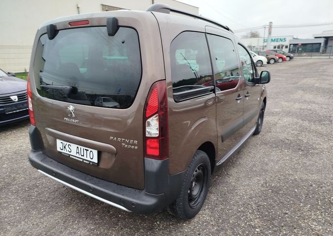 Peugeot Partner Tepee 1.6 HDi FAP 115 cv 7 PL Marron de 2014