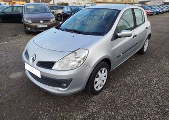  Voir d&eacute;tails -Renault Clio 1.2 75cv &agrave; Wittelsheim (68)
