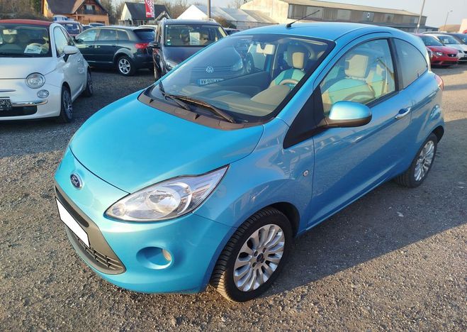 Ford KA Plus 1.2 69 cv trend Bleu de 2010