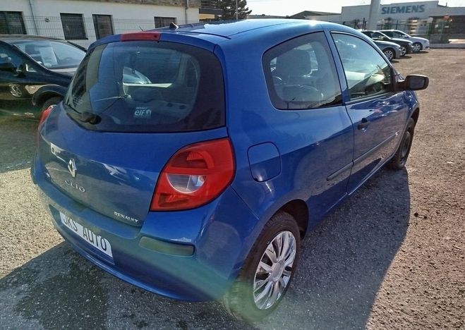 Renault Clio 1.2 75cv Bleu de 2006
