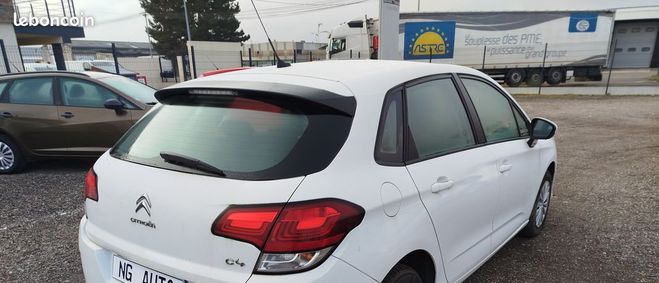 Citroen C4 1.6 bluehdi 100 cv live Blanc de 2015