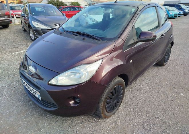 Cliquer pour voir la photo suivante Ford KA 1.2 69 cv ambiente Marron de 2009