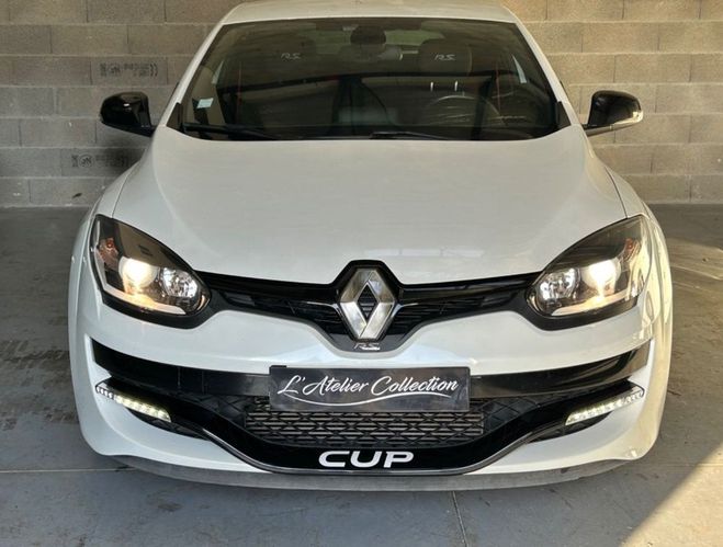 Renault Megane III COUPE R.S. 265CV CHASSIS CUP CAMERA  Blanc de 2015