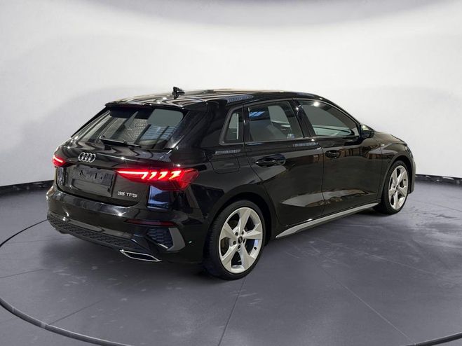 Audi A3 Sportback 1.5 35 TFSI - 150 - S-Tronic 7 Noir Mythic de 2024