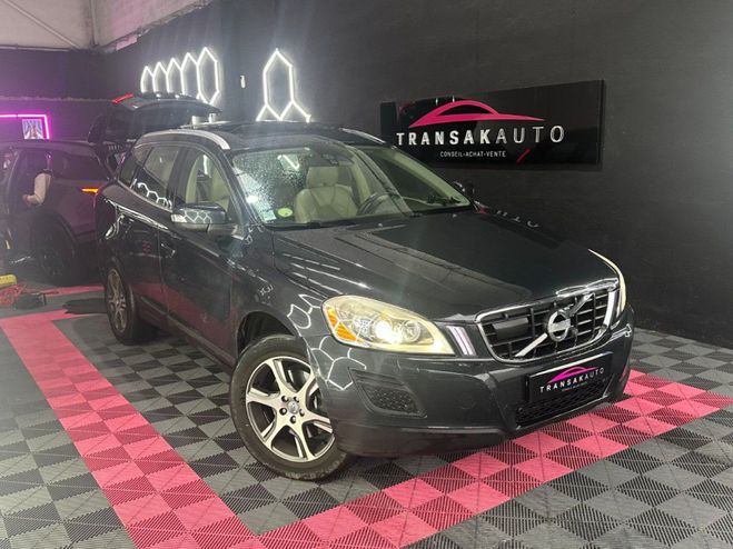 Volvo XC60 D3 163 ch GEATRONIC A MOMENTUM ~ Suivi c Gris de 2011