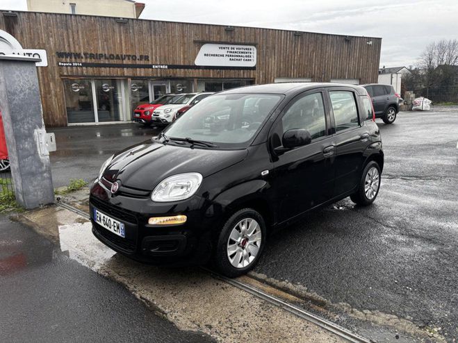 Fiat Panda 1.2i - 69 Lounge NOIR de 2018