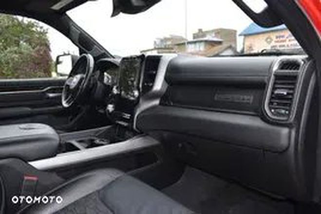 Dodge Ram sport night 12p 5.7l 4x4 tout compris ho Rouge de 2022