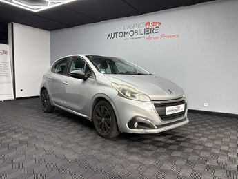  Voir d&eacute;tails -Peugeot 208 I Phase 2 5 Portes 1.2 VTi 82 CV &agrave; Venelles (13)