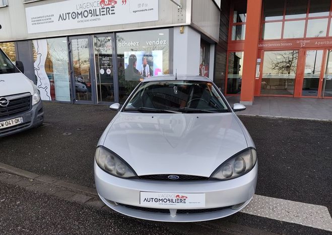 Ford Cougar 2.0 i 16V Coup� 130cv Argent de 1999
