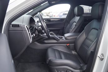  Voir d&eacute;tails -Porsche Cayenne E-Hybrid Coup� CRAYON SPORTDESIGN-PACK P &agrave; Moerkerke (83)