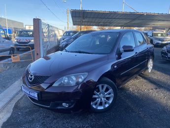  Voir d&eacute;tails -Mazda 3 MAZDA3 1.6L MZR Elegance &agrave; Cournon-d'Auvergne (63)
