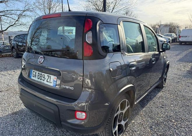 Fiat Panda 1.0 70 ch Hybride BSG S-S Easy 12500 KM  Gris de 2021
