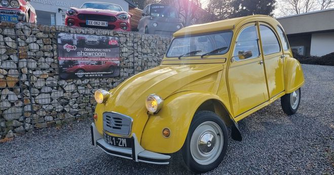 Citroen 2 CH 2 CV 2cv6 Jaune de 1984
