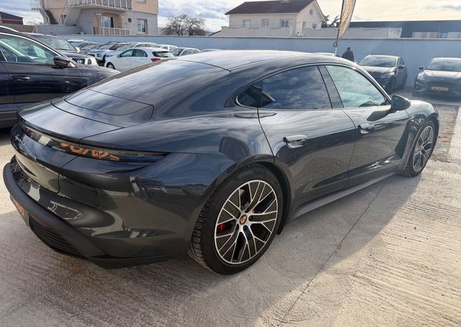 Porsche Taycan 4s 571 ch origine france 93.4kwh perform Gris de 2020