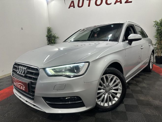 Audi A3 Sportback 1.6 TDI 110 Ambition Gris Clair de 2014