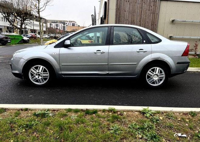 Ford Focus 1.6 TI-VCT 115CH GHIA 5P Gris de 2005