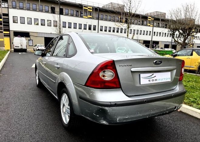 Ford Focus 1.6 TI-VCT 115CH GHIA 5P Gris de 2005