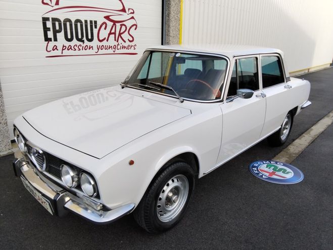 Alfa romeo 2000 BERLINA  de 1973