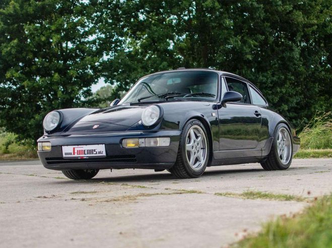 Porsche 911 964 Carrera 4 Bleu de 1991