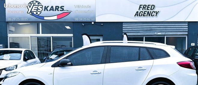 Renault Megane Estate 1.6 dCi 130ch energy FAP Bose-MOT Blanc de 2012