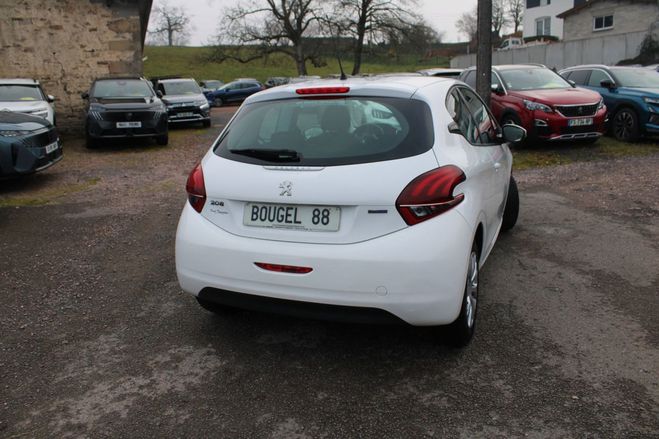 Peugeot 208 II ACTIVE 1L6 BLUE HDI �CRAN TACTILE AUD Blanc Banquise de 2016